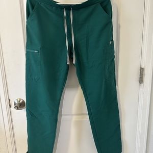 FIGS Forest Green Medium Scrub Pants